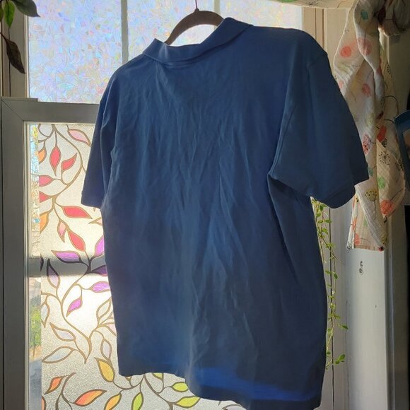 Tackle & Tides Men's Blue Polo Style Three Button Shirt Size Medium - Picture 3 of 9